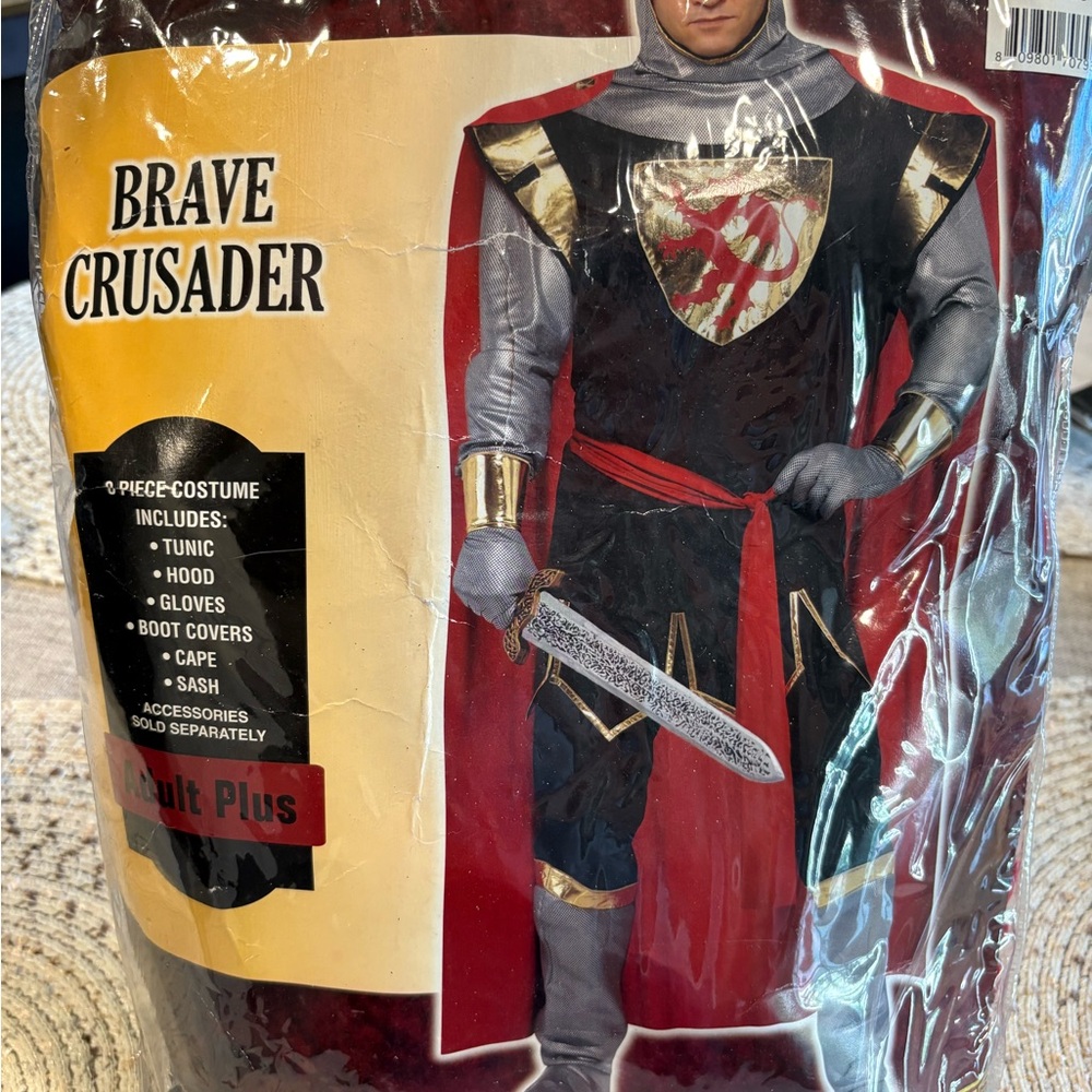 Brave Crusader Adult Costume - Black and Gold